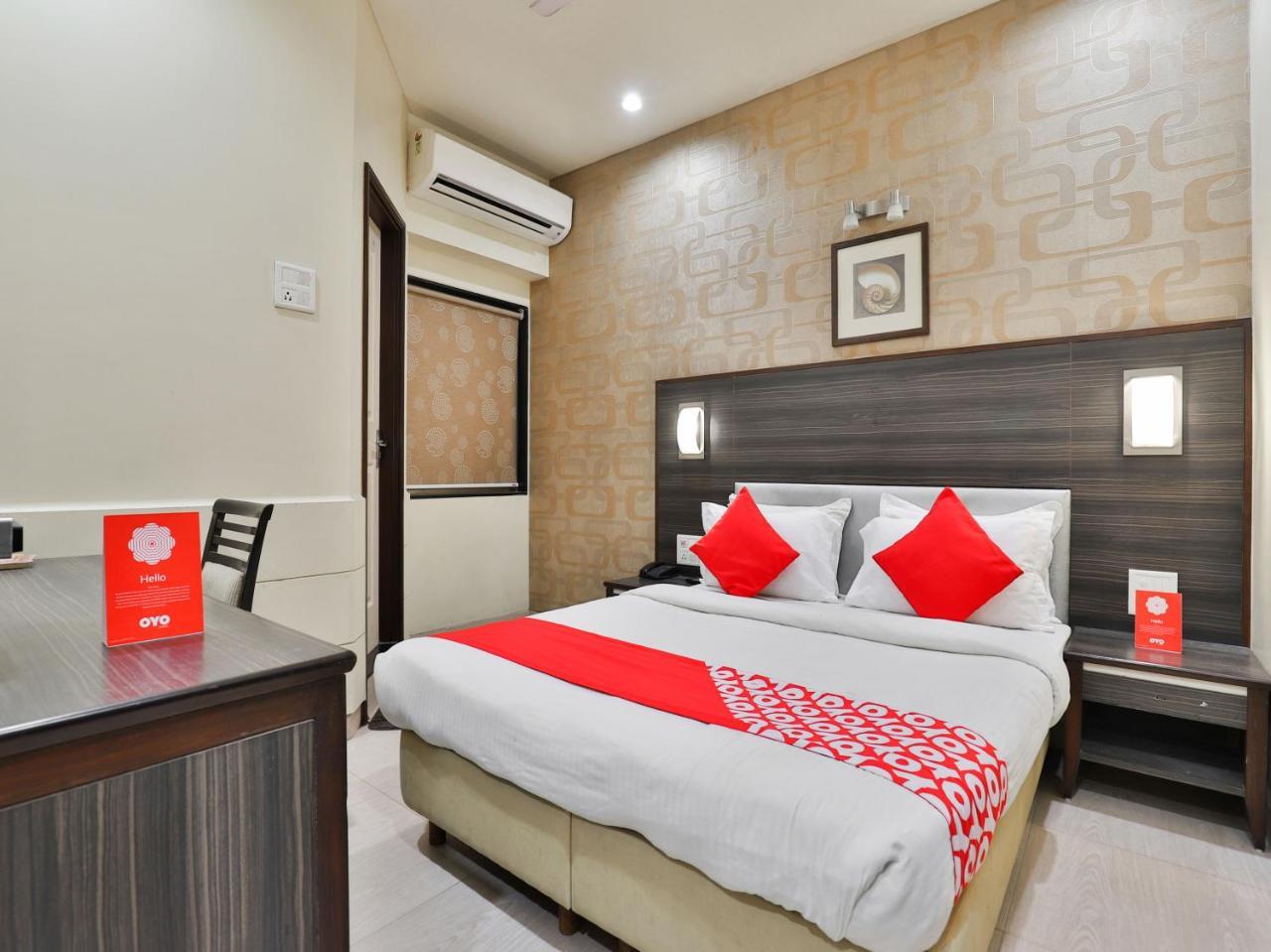 Oyo 17332 Nana's Hotel Daman