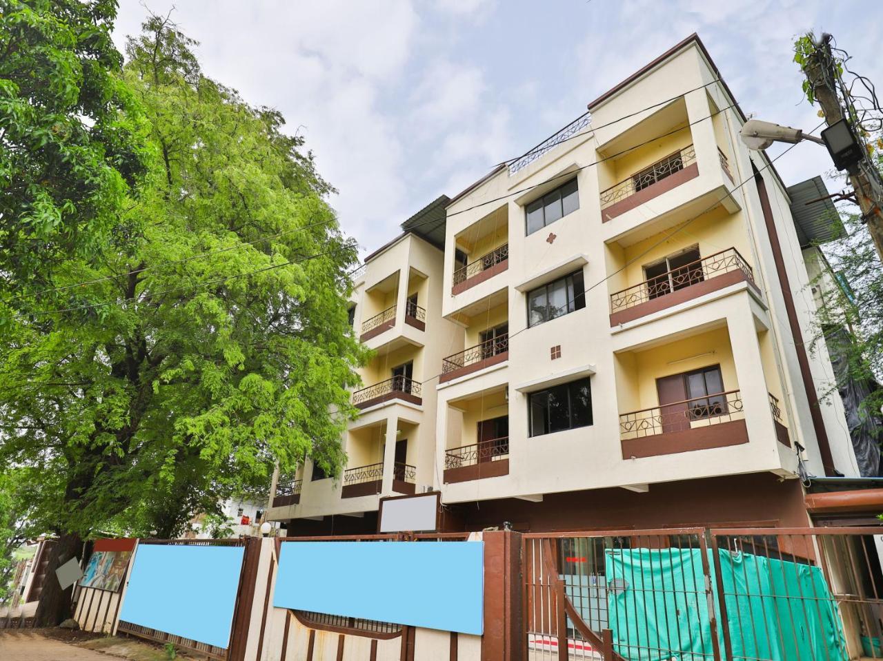 Ambica 3* Daman