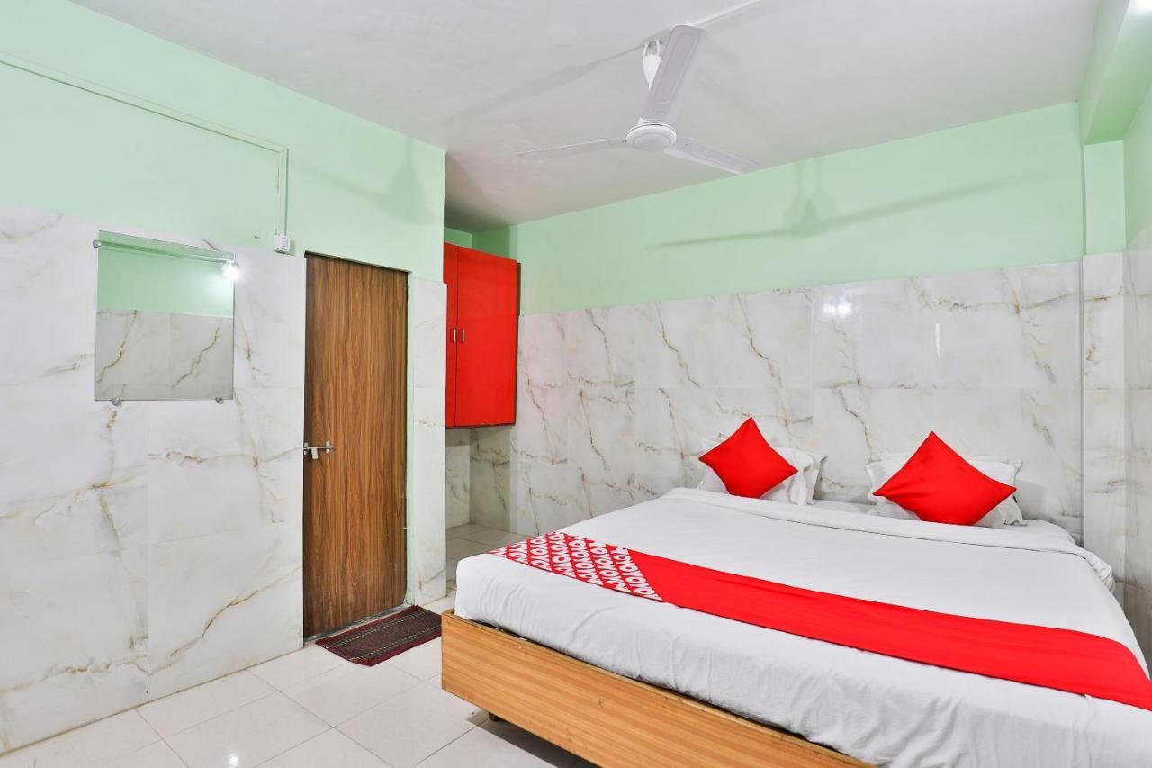 Hotel Oyo 24833 Silver Daman