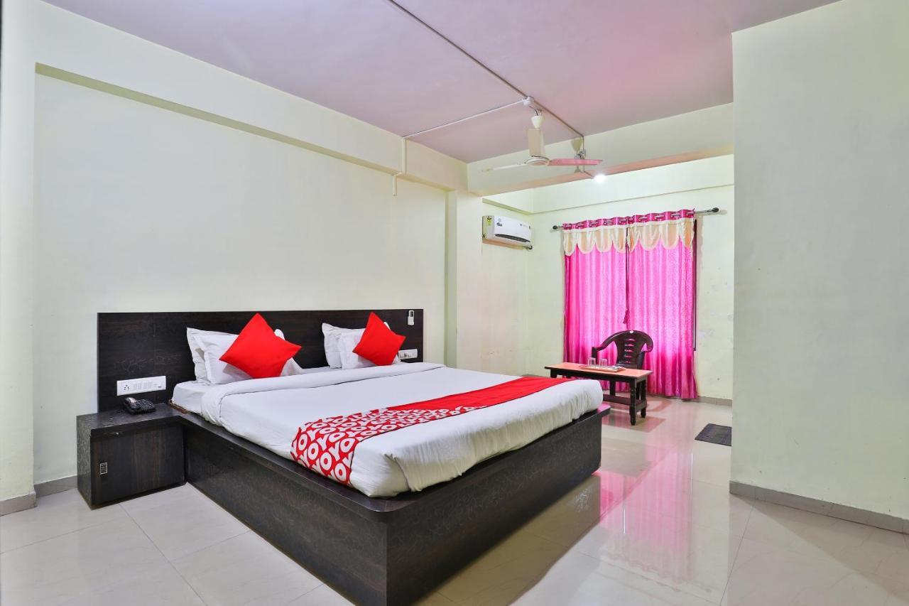 Hotel Oyo 24833 Silver Daman