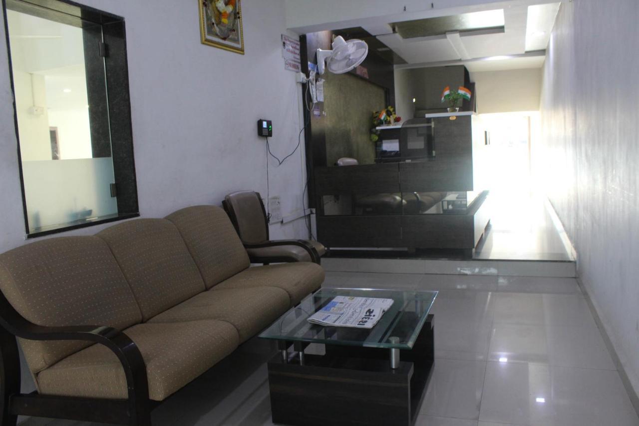 Ambica Hotel 3*