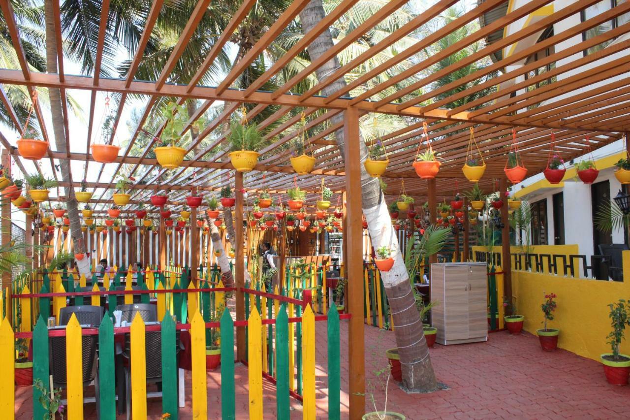 Resort Sea Rock