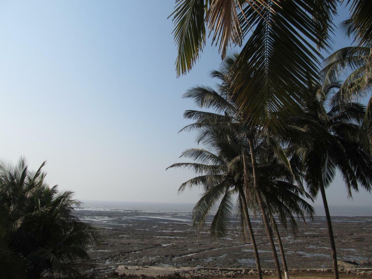 Sea Rock 3* Daman