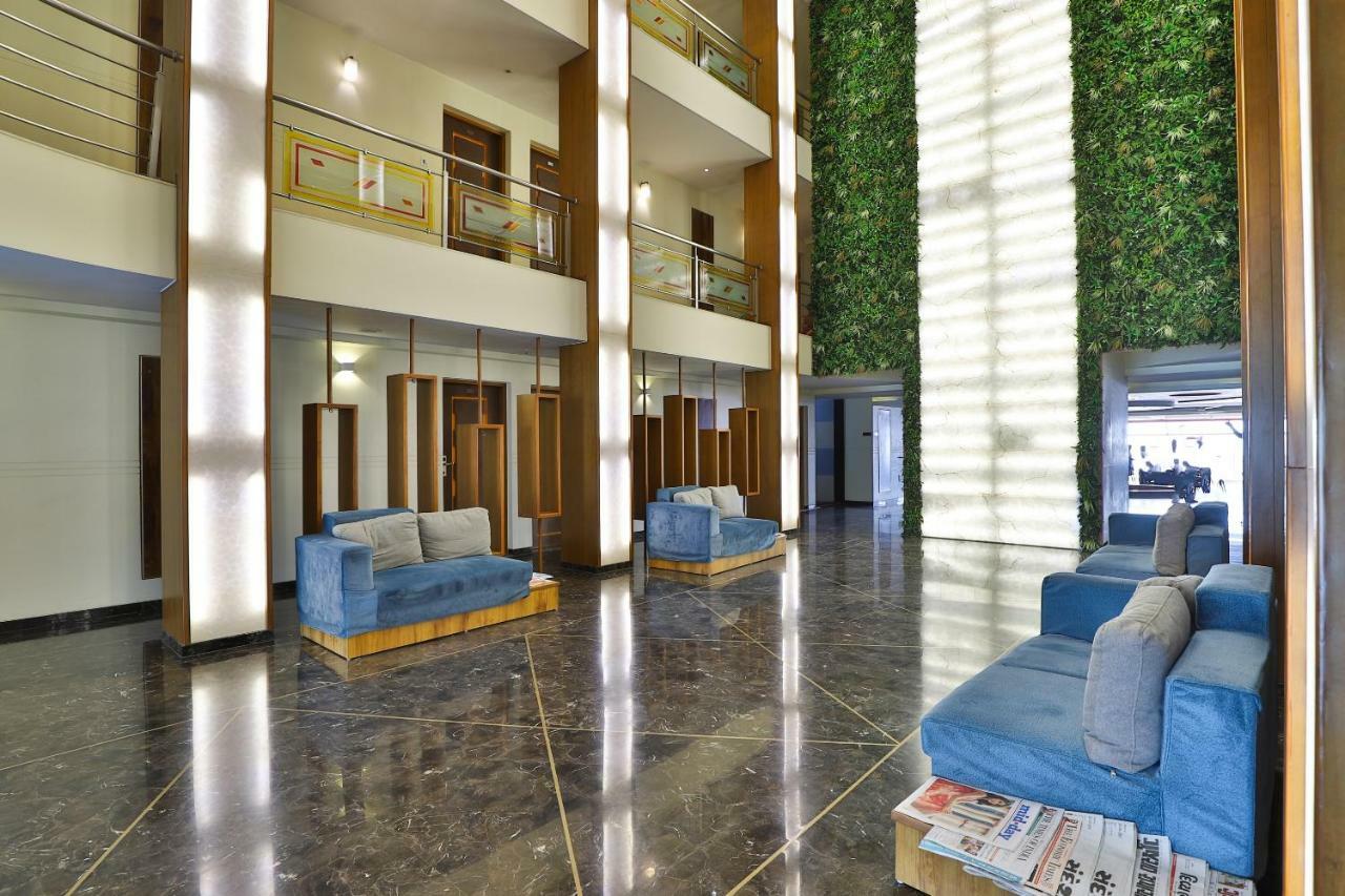 Palette - Ocean Hotel Daman