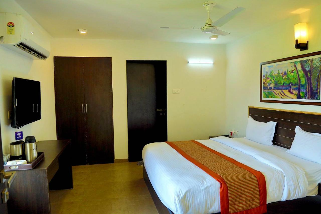 Hotel Shantivan 4*