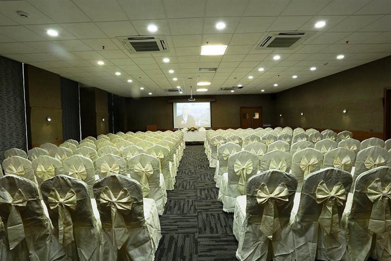 The Gold Resort Daman