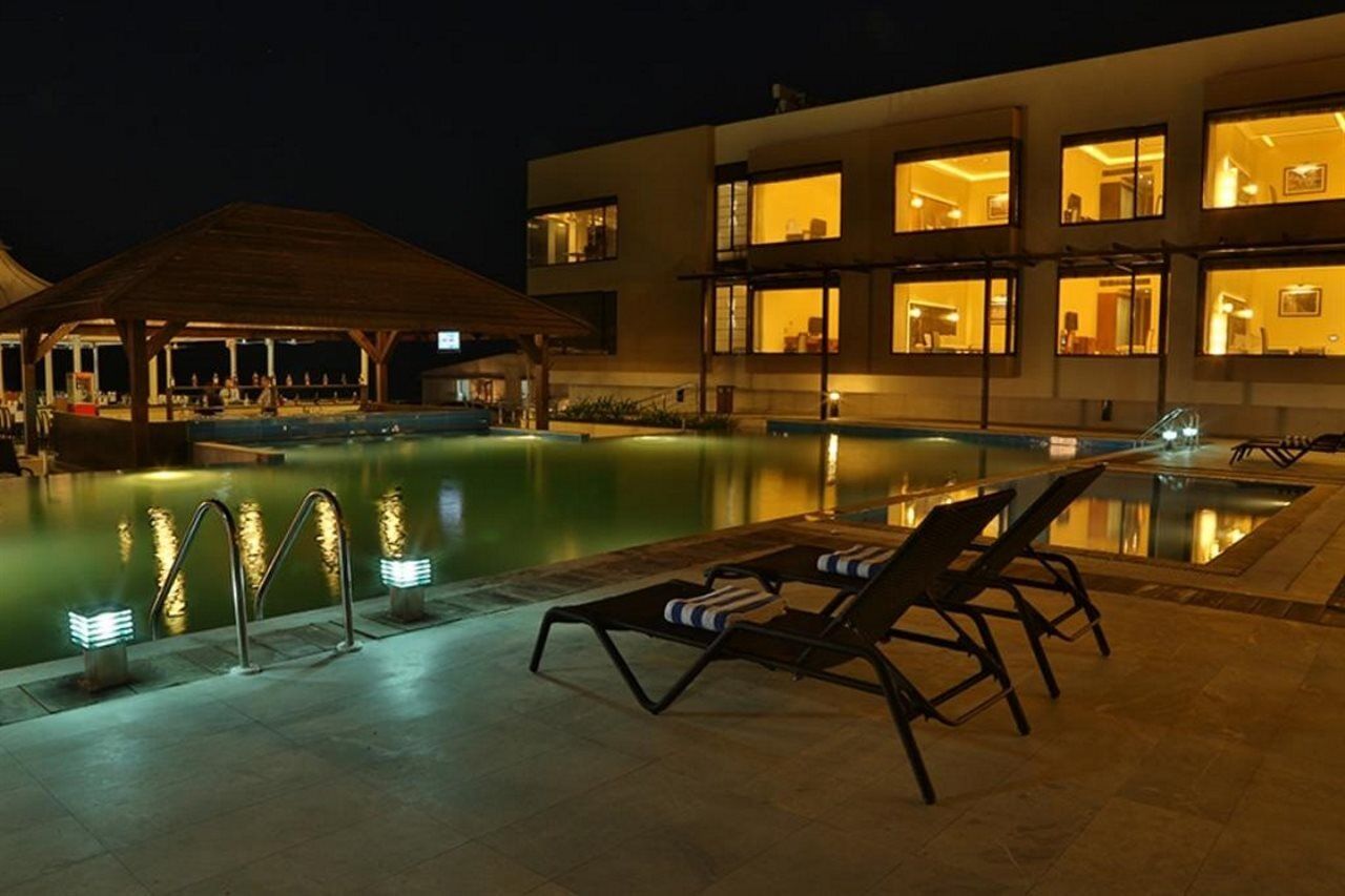 The Gold 4* Daman
