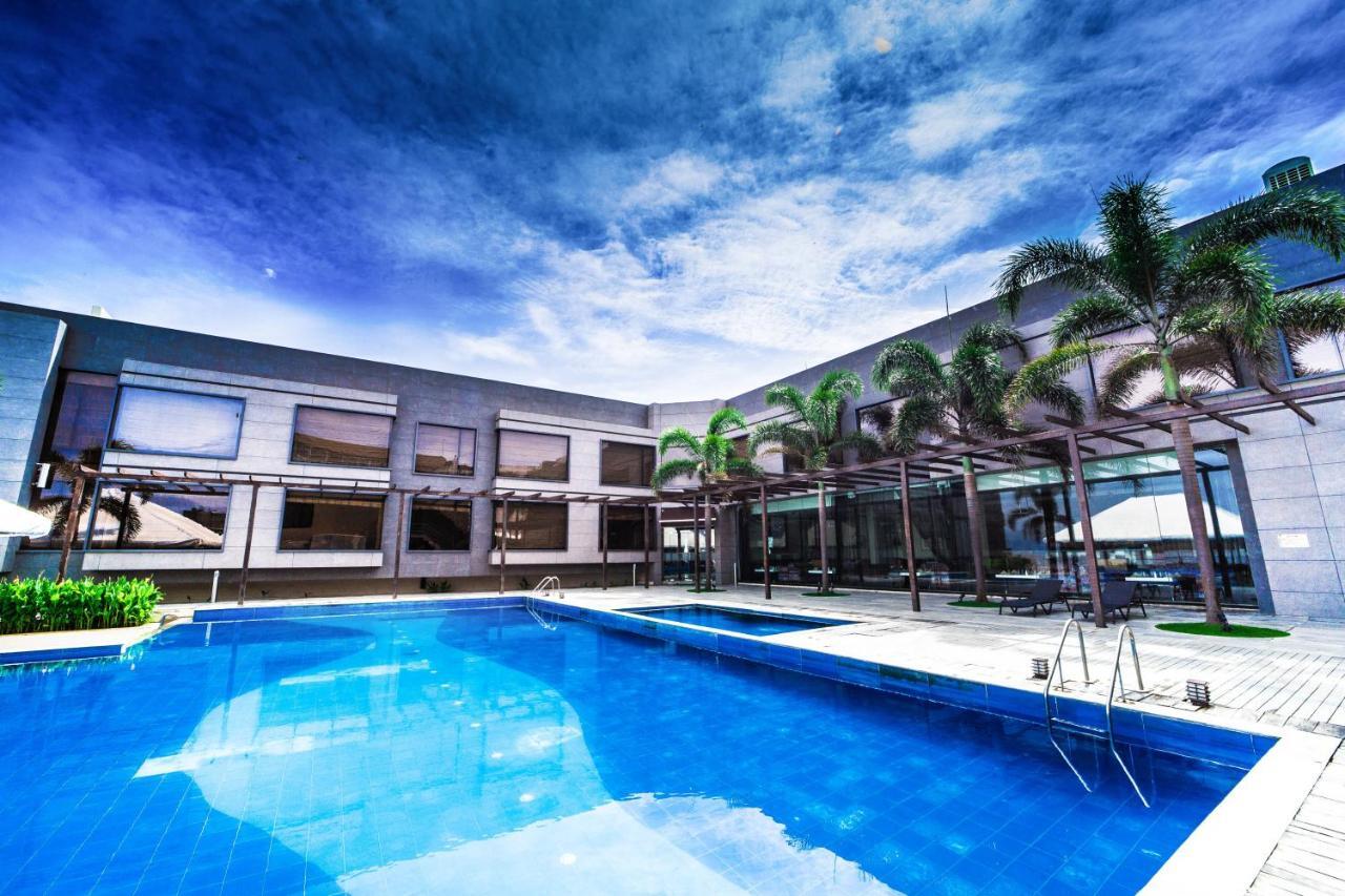 Resort The Gold Daman