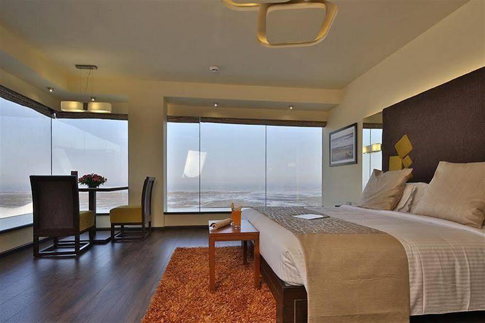 Resort The Gold Daman