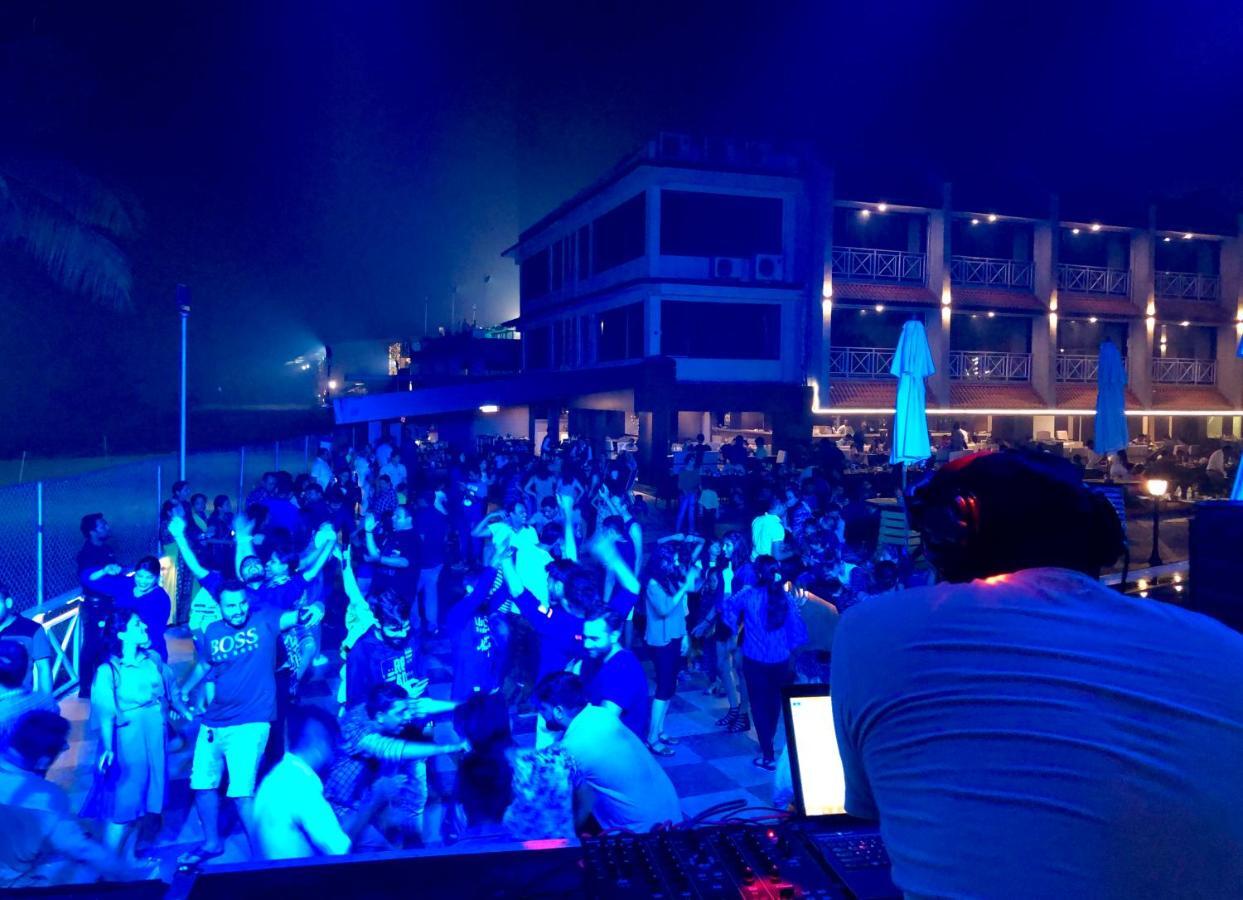 De - Resort 3*